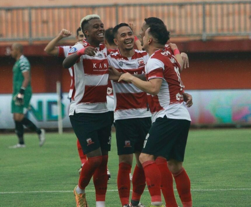 turunminum.id Madura United Bidik Kemenangan saat Menjamu Arema FC