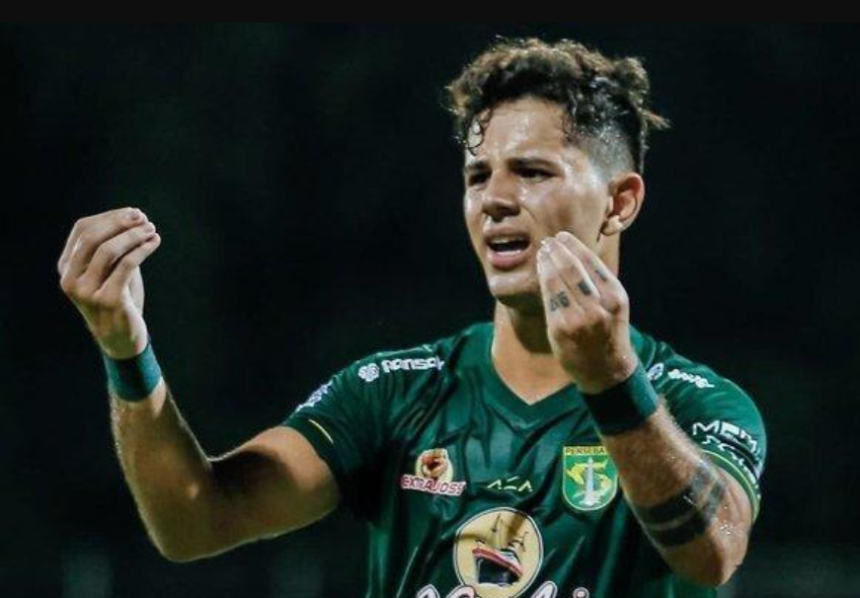 turunminum.id Kesan Pertama Bruno Moreira Main depan Bonek di Stadion Gelora Bung Tomo