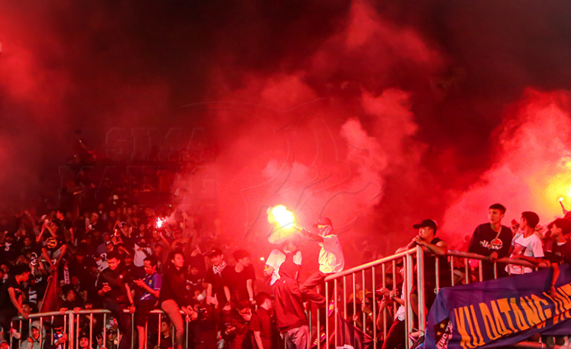 turunminum.id Bobotoh dan Polisi Sepakat Tindak Penonton Bawa Flare ke Stadion, Ini Sanksinya