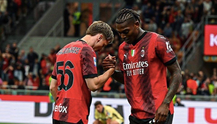 turunminum.id Perpanjang Kontrak Dengan AC Milan, Siapakah Rafael Leao?