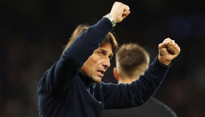 turunminum.id Presiden Napoli Pertimbangkan Gaet Antonio Conte Gantikan Rudi Garcia