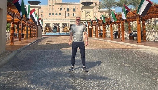turunminum.id Jamie Carragher Ingatkan Rice Untuk Turunkan Ambisi Jika Bergabung dengan Arsenal