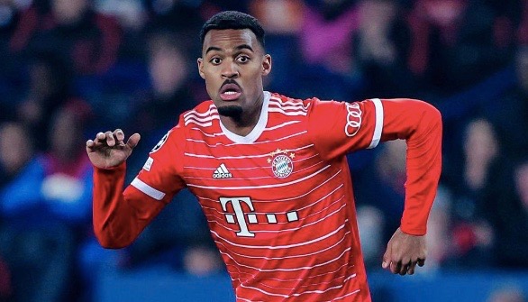 turunminum.id Liverpool Belum Menyerah Siap Bersaing dengan Manchester United untuk Dapatkan Ryan Gravenberch