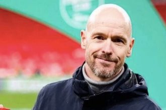 turunminum.id Rio Ferdinand Nilai Erik ten Hag Ulang Keburukan Musim Lalu