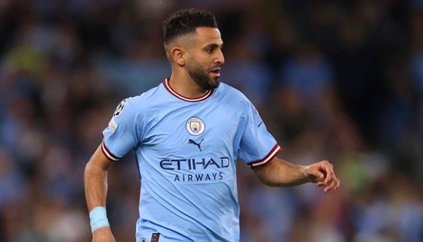 turunminum.id Riyad Mahrez Telah Capai Kesepakatan Pribadi dengan Al Ahli