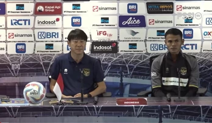 Perbedaan Manajer dan Pelatih