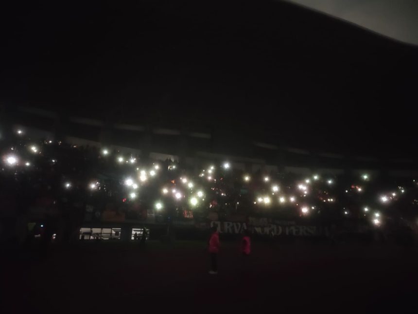 turunminum.id Laga Persija Jakarta vs Ratchaburi FC Diwarnai Insiden Mati Lampu di Stadion Patriot Candrabhaga