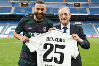 turunminum.id Cabut dari Real Madrid, Carlo Anceloti Bocorkan Pembicaraan dengan Karim Benzema