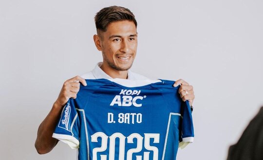 turunminum.id Begini Cara Daisuke Sato Sambut Hangat Empat Pemain Anyar Persib Bandung