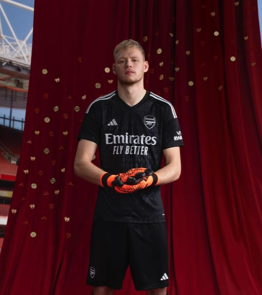 turunminum.id Kiper Aaron Ramsdale Puji Dukungan The Gunners tanpa Intervensi