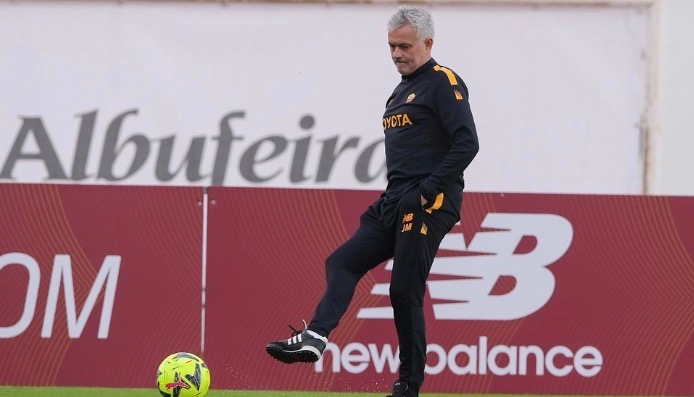 turunminum.id Slogan Kita Versus Dunia Milik Jose Mourinho Diakui Anak Asuhnya