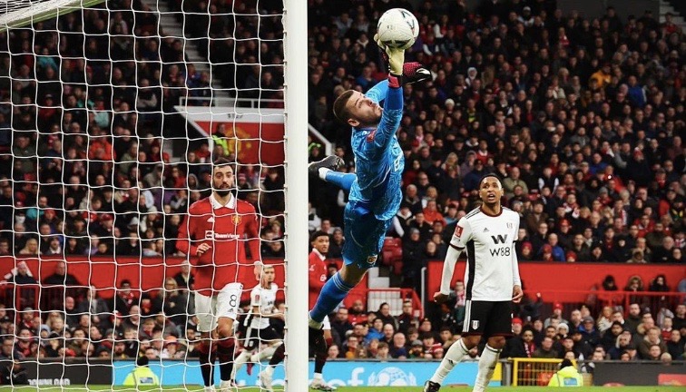 turunminum.id Fenerbahce Pantau Pergerakan Kiper Manchester United de Gea