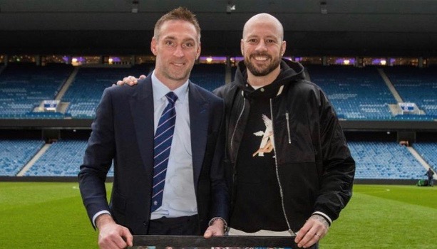 turunminum.id Alan Hutton Bimbang Untuk Saranan Van De Beek Gabung Celtic