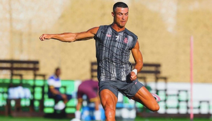 turunminum.id Cristiano Ronaldo Tepis Rumor Ikut Campur Proses Transfer Pemain