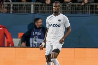 turunminum.id Eric Bailly Negosiasi Dengan Al Nassr Usai Dibuang Erik ten Hag