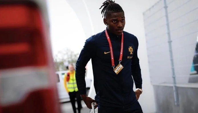 turunminum.id Rafael Leao Sayangkan AC Milan Lepas Bagian Penting Klub