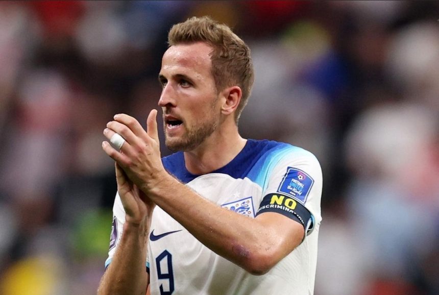 turunminum.id Wayne Rooney Minta Harry Kane Tinggalkan Tottenham Hotspur dan Bergabung ke Manchester United
