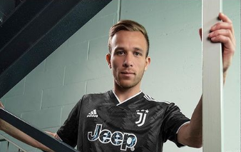 turunminum.id Juventus Pusing Sulit Jual Gelandang Rentan Cedera Bergaji Tinggi Ini