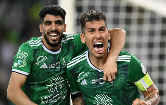 turunminum.id Debut Manis Roberto Firmino di Al Ahli, Jadi Kapten Langsung Hat-trick!
