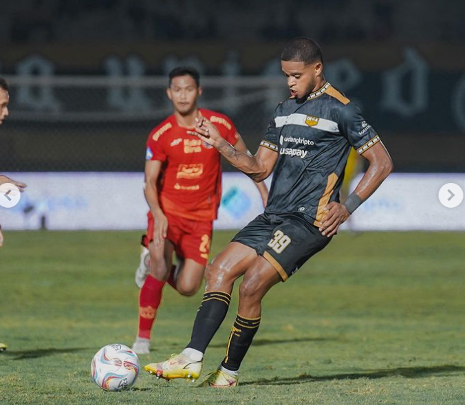 turunminum.id Babak Pertama Dewa United vs Persija Belum Bisa Cetak Gol