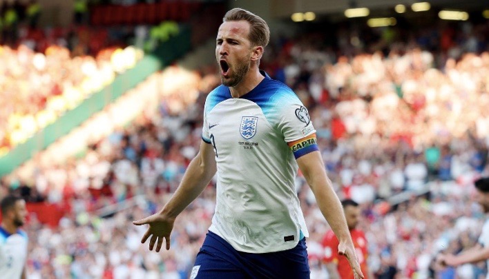 turunminum.id Bayern Ngotot Bawa Harry Kane Meski Sulit Dapat Restu Levy