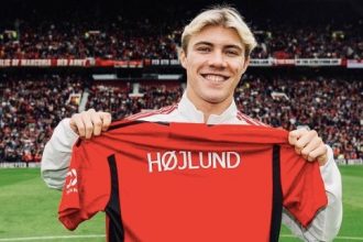 turunminum.id Dibeli Mahal Tapi Diragukan Kualitasnya, Rasmus Hojlund Dibela Legenda Manchester United