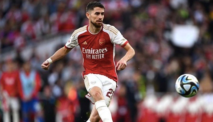 turunminum.id Kalah Bersaing, Jorginho Bisa Tinggalkan Arsenal untuk Kembali ke Italia