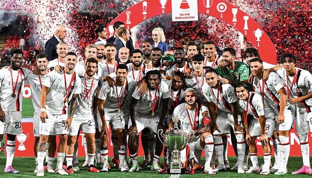 turunminum.id Stefano Pioli Akui Berambisi Rebut Trofeo Berslusoni