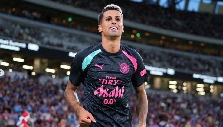 turunminum.id Setelah Bayern, Joao Cancelo Akan Segera Pindah ke Barcelona