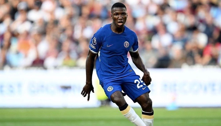 turunminum.id Moises Caicedo Kena Sindir Marcel Desailly Atas Debutnya