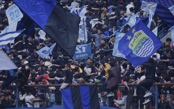 Bobotoh dilarang away di laga Persija vs Persib (FOTO: Persib)