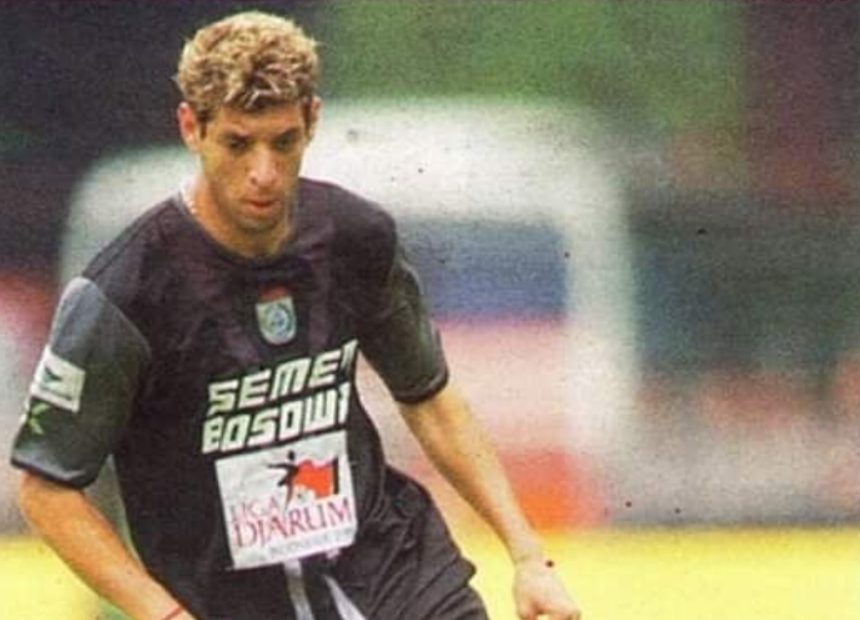 turunminum.id Kisah Ronald Fagundez, Legenda PSM Makassar yang Bercita-cita jadi Pelatih Namun Harus Jualan Roti