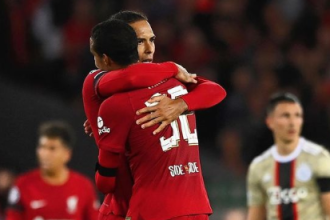 turunminum.id Kebobolan 10 Gol dalam Empat Pertandingan, Lini Pertahanan Liverpool Mengkhawatirkan