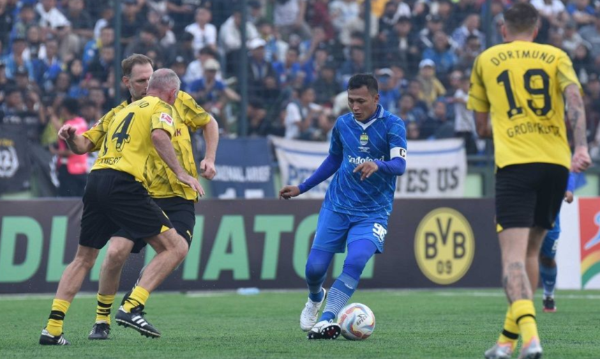 turunminum.id Persib All Stars Tampil Menghibur, Borussia Dortmund Legends Menang 0-4