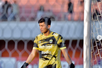 turunminum.id Kiper Persib, Fitrul Dwi Rustafa Manfaatkan Momentum Lebaran Kumpul Bersama Keluarga