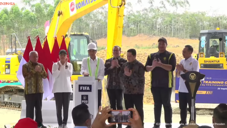 turunminum.id Erick Thohir Bocorkan 2 Sosok Penting Bantu Mentrasformasi Sepak Bola Indonesia
