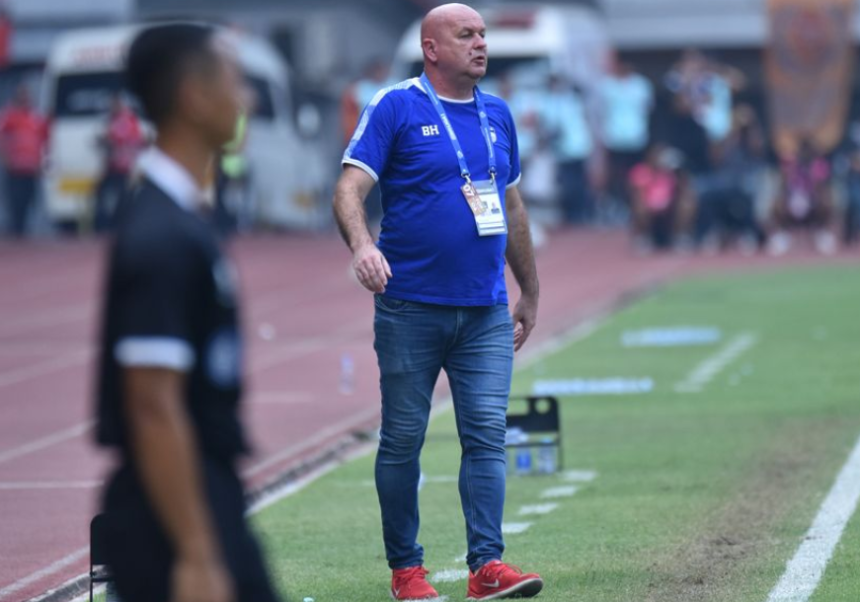 turunminum.id Bojan Hodak Benahi Kelemahan Persib di Masa Jeda Kompetisi 