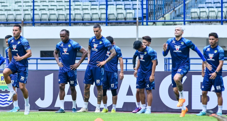 turunminum.id Pemain Inti Persib yang Absen Saat Melawan Bhayangkara FC