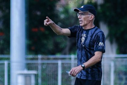 turunminum.id Arkhan Fikri dan Gustavo Almeida Diisukan Hengkang dari Arema FC, Fernando Valente Buka Suara