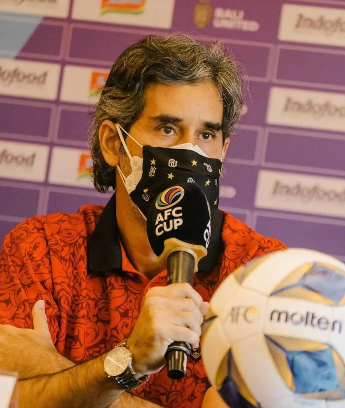 turunminum.id Stefano Cugurra Maksimalkan Rotasi Pemain di Tengah Jadwal Padat