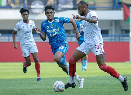 turunminum.id Gol Gustavo Almeida Hindarkan Arema dari Kekalahan Atas Persib Bandung