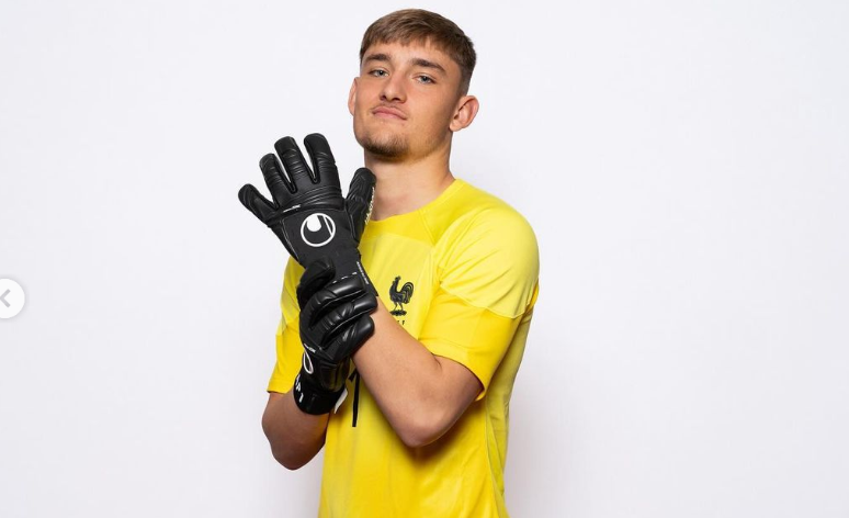 Paul Argney kiper Prancis U17 tak pernah kebobolan gol di Piala Dunia U17 2023.