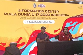 Direktur Akademi Deltras Sidoarjo dan mantan pelatih Timnas Indonesia U19, Fakhri Husaini bersyukur pada Ketua Umum Persatuan Sepak Bola Seluruh Indonesia (PSSI) Erick Thohir yang telah berhasil melobi FIFA dan hadirkan Piala Dunia U17 2023 di Indonesia, sebagai tuan rumah.