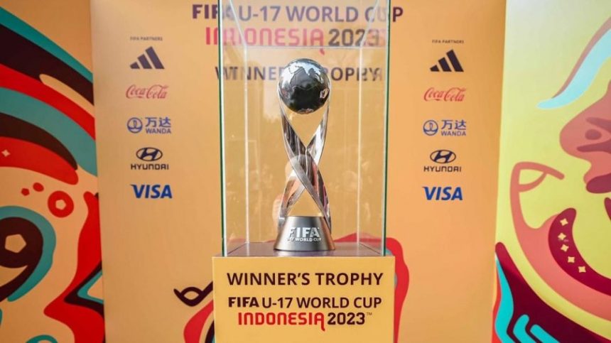 Persatuan Sepak Bola Seluruh Indonesia (PSSI) katakan kuota tiket semifinal Piala Dunia U17 2023 masih tersedia, demi tampung antusias penonoton yang ingin menyaksikan partai tersebut. Begitu juga dengan perebutan peringkat ketiga dalam ajang ini juga masih tersedia yang digelar pada 1 Desember 2023.