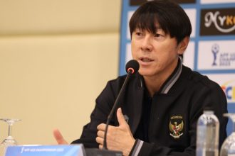 Pelatih Timnas Indonesia, Shin Tae-yong, telah mengumumkan skuad untuk Kualifikasi Piala Dunia 2026 Zona Asia. Sebanyak 27 pemain dipanggil untuk menghadapi pertandingan tersebut. Salah satu pemain yang dipanggil adalah Muhammad Riyandi, kiper Persis Solo yang baru sembuh dari cedera berkepanjangan selama sepuluh bulan.