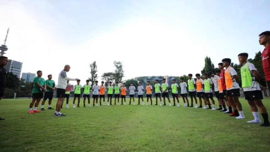 Nova Arianto beri pesan keras ke pemain Timnas Indonesia U-16 (Foto: PSSI)