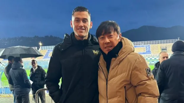 turunminum.id Bertemu Jay Idzes, Pelatih Timnas Indonesia: Ditunggu Tanggal 17 Maret