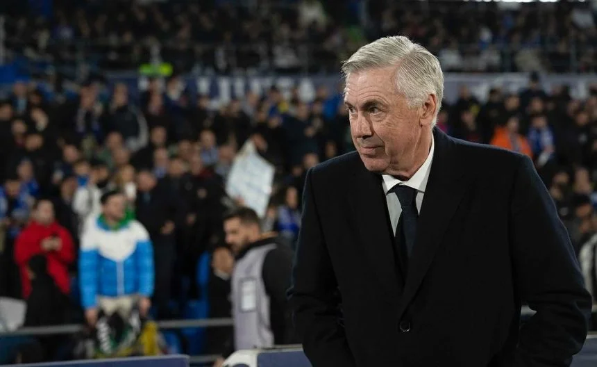 turunminum.id Carlo Ancelotti Ingatkan Lini Belakang Real Madrid Harus Waspada saat Menghadapi RB Leipzig