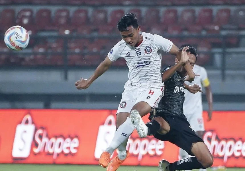 turunminum.id Hasil Laga Arema FC Vs Bhayangkara FC, Berakhir Imbang Skor Kaca Mata