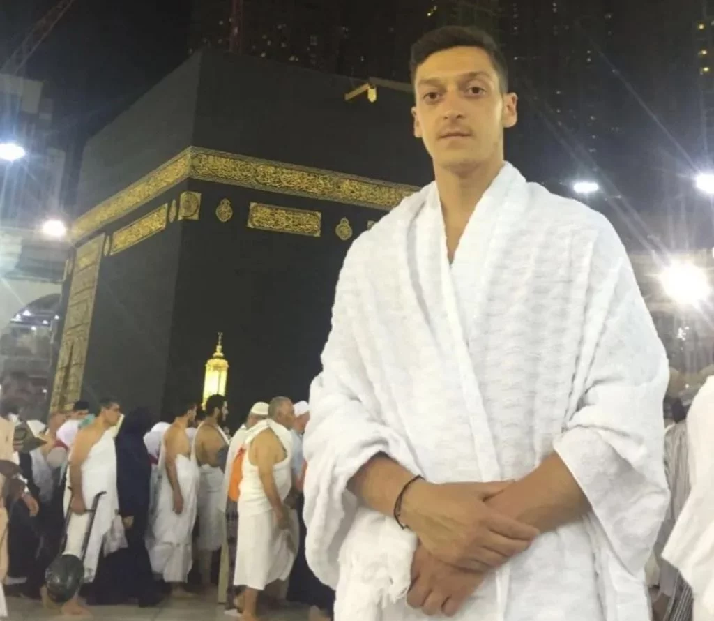 turunminum.id Corner Sejumlah Bintang Sepak Bola Eropa Ikut Menyambut Bulan Suci Ramadhan, Ada Paul Pogba hingga Mesut Ozil turunminum.id Sejumlah Bintang Sepak Bola Eropa Ikut Menyambut Bulan Suci Ramadhan, Ada Paul Pogba hingga Mesut Ozil